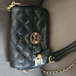 COPY - METRO CITY QUILTED LONG SLING CROSSBODY BAG